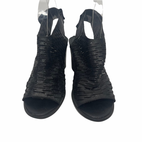 Steve Madden Leala Open Toe Bootie Black Size 7.5 - Picture 3 of 11